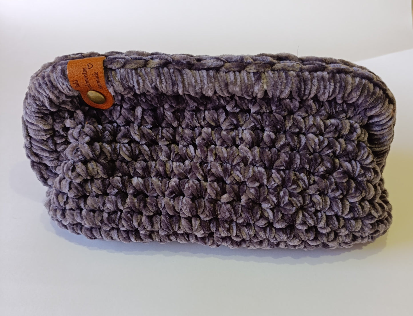 BOLSO DE MANO ALMENDRO